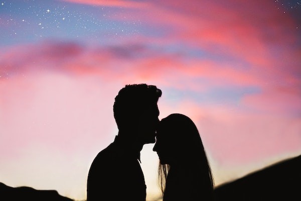 在恋情中像小孩一样得不到就闹有用吗？