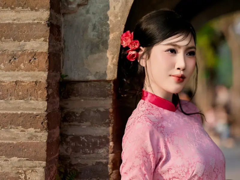 怎么和刚认识的女孩子微信聊天_刚认识的女生，怎么去聊天？