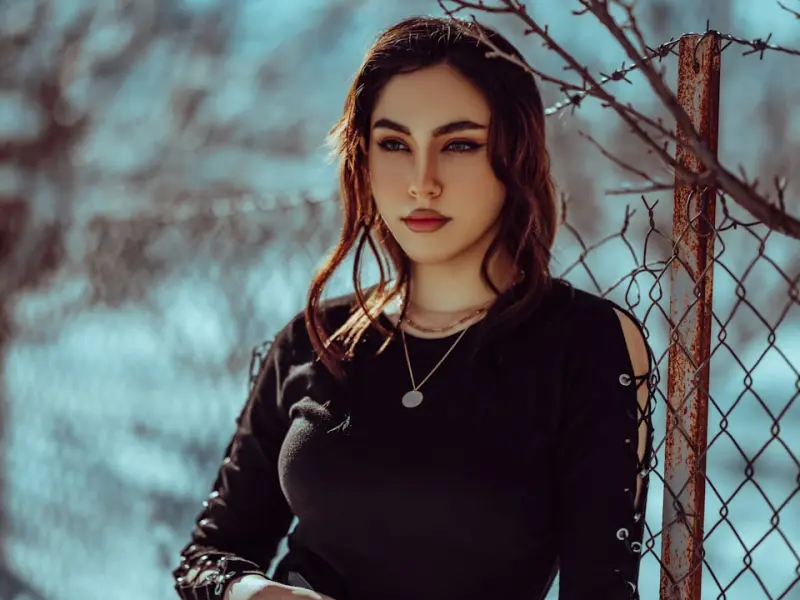 和女生怎么找话题聊天_跟女孩子微信聊天怎么找话题？三个聊天技巧拿去用