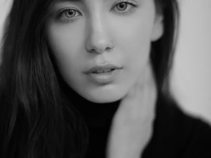 第一次约女生流程_如何追一个刚认识的女孩？