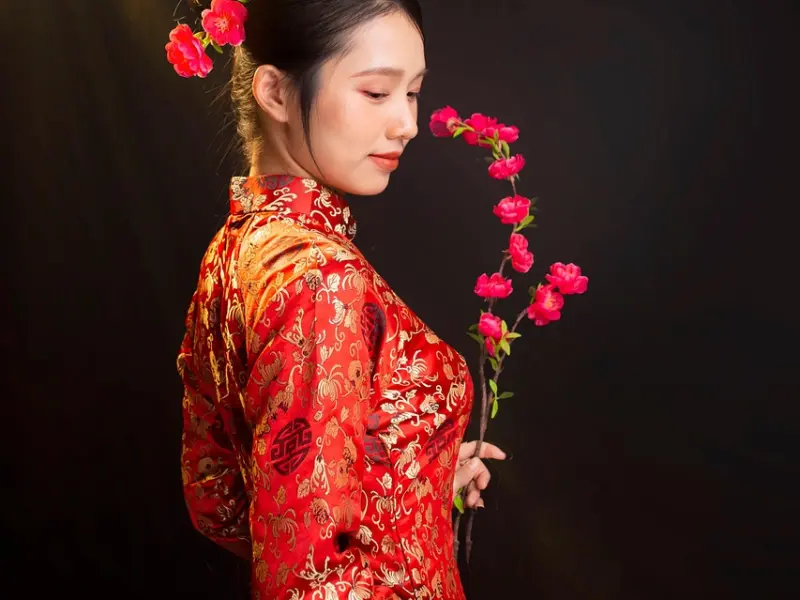 刚刚开始怎么追一个女生_刚开始追女孩子都聊些什么？学会聊到点子上