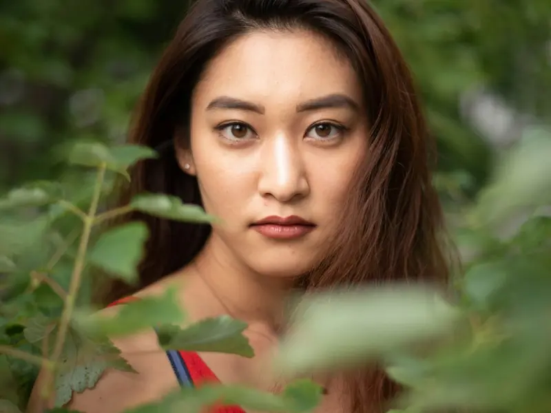 女性普通朋友送什么花_女人收下这3样礼物，就是给你开绿灯