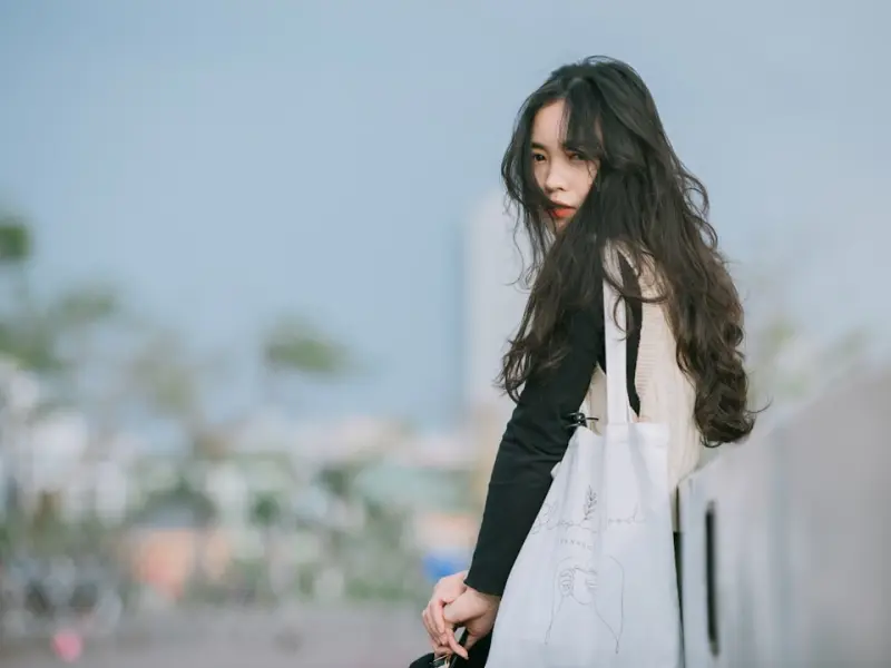 不怎么理你的女生怎么追_搞定优质女生最快的4个相处技巧，第三招多数男生不敢尝试