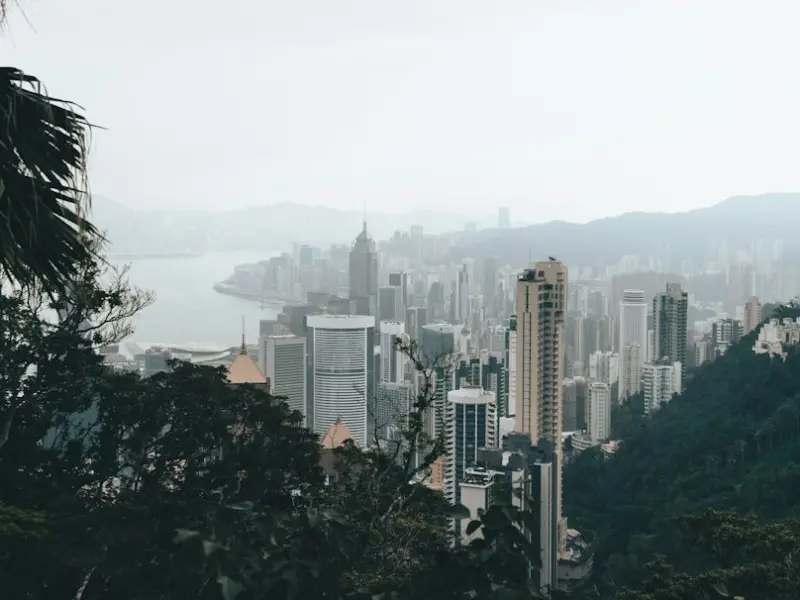 跟暗恋的女生聊天怎么找话题_男生暗恋女生，往往会聊这些话题