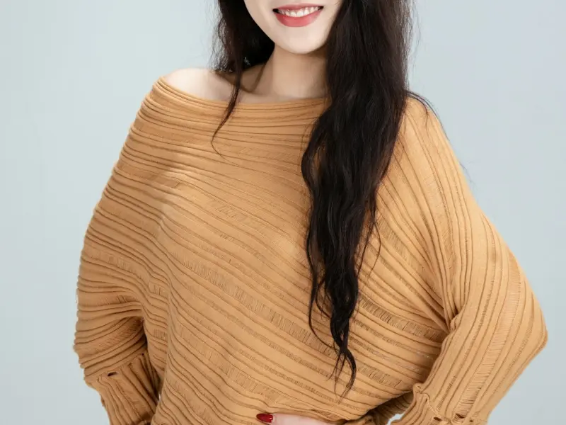 跟女孩子逛街应该怎么聊_这样聊天，女生会疯狂爱上你