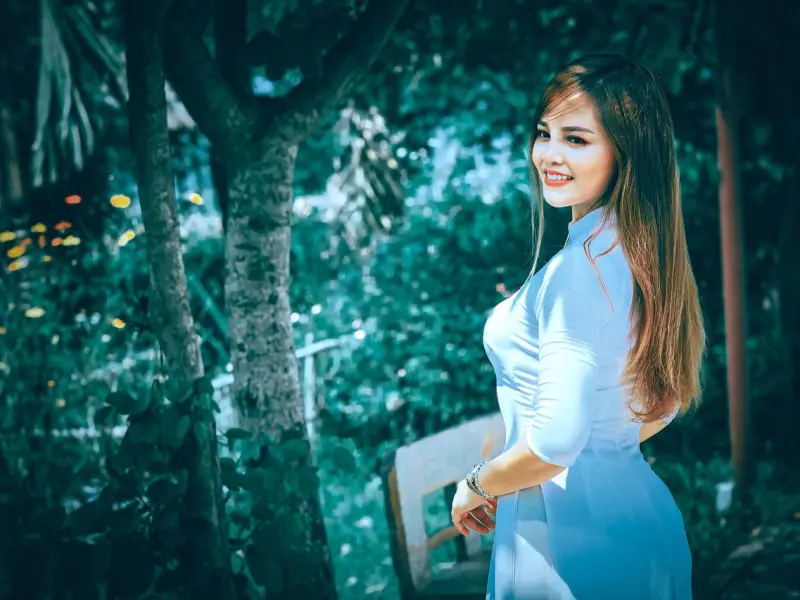 女人约会app_陌生人社交，约会软件该如何保护女性的话语权？丨海外头条