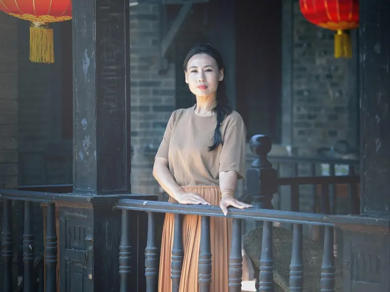 怎么样追狮子座的女生_如何追求狮子女：三个技巧帮你稳操胜券