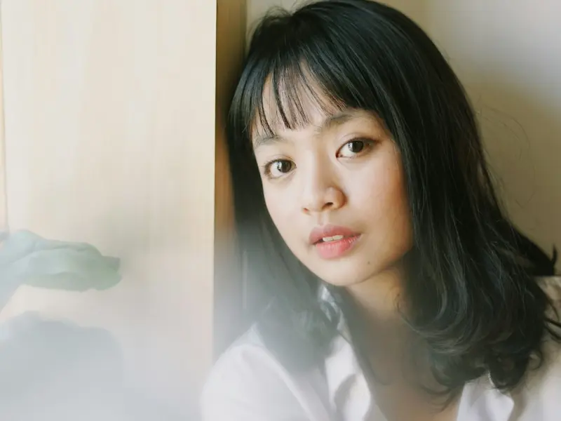 女生喜欢一个女生怎么追_大学里，遇到喜欢的女孩该怎么追，你需要明白这些